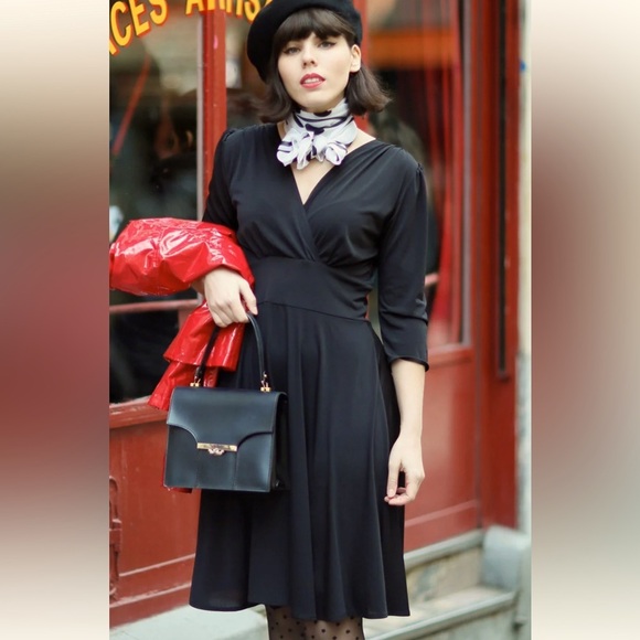 KARINA MEGAN VELVET DRESS - Picture 1 of 6